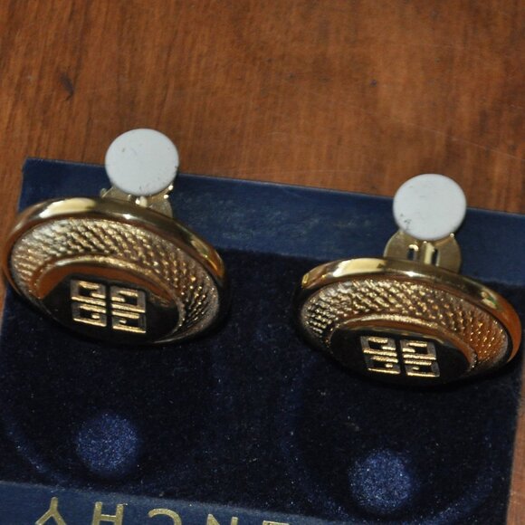 NEW Vintage 80s Givenchy Logo Gold Tone Clip On Earrings Statement Chunky Round - Picture 4 of 7